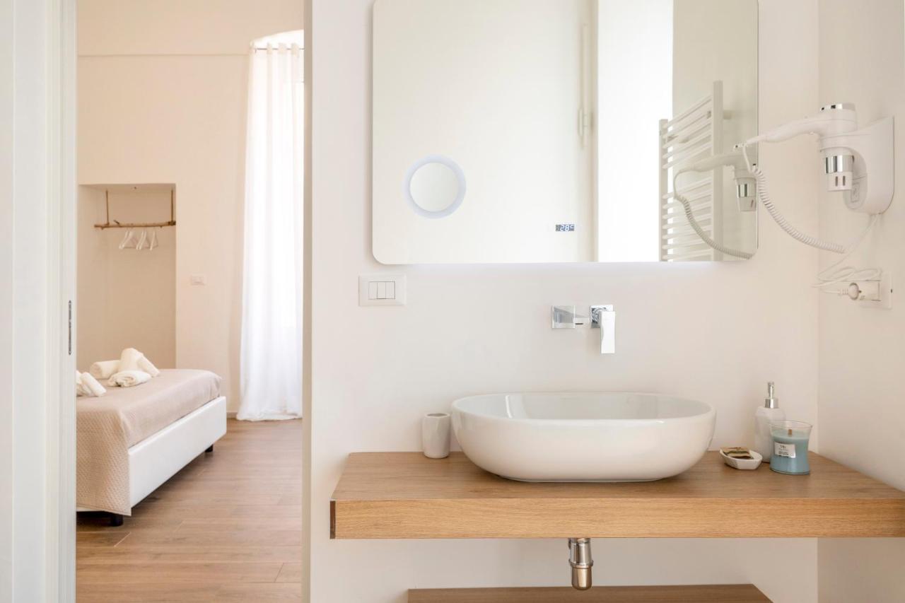 Casa Del Barone - Luxury Suites Monopoli Exteriör bild